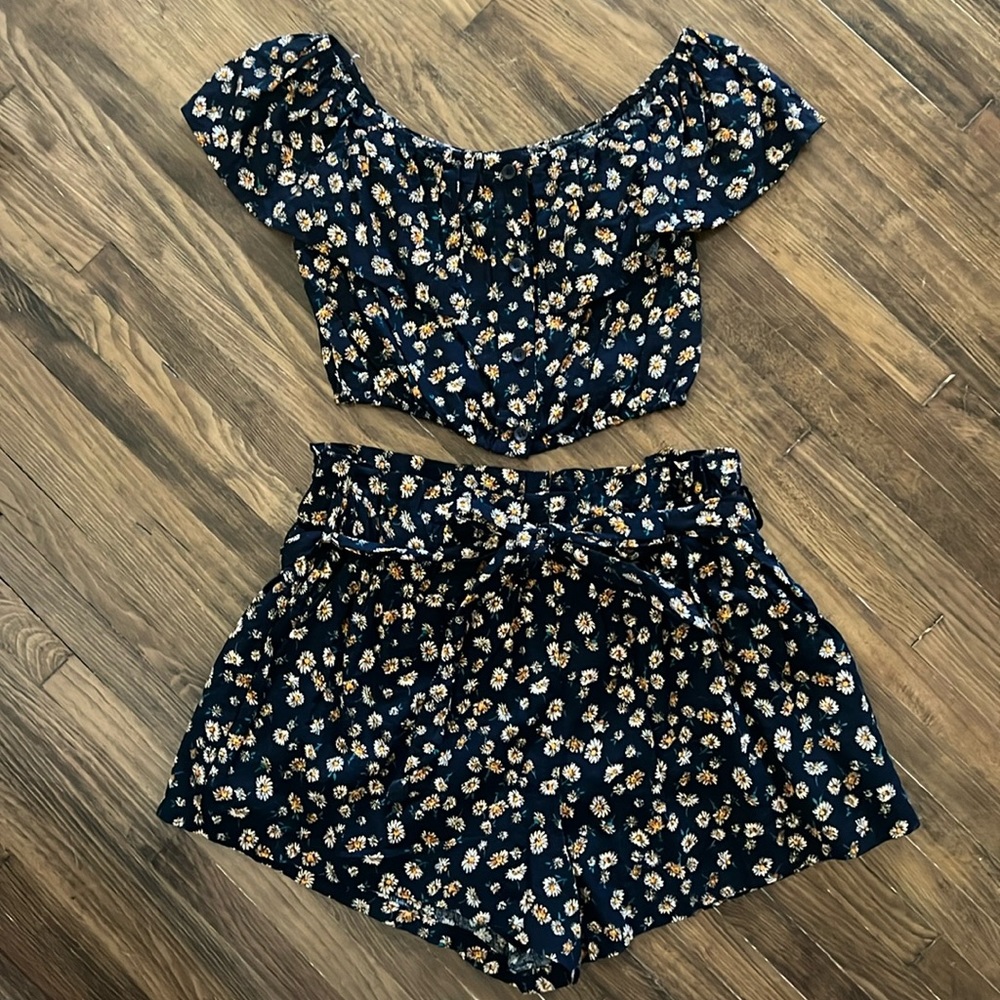 Navy floral short and off the shoulder crop top set, size M/L